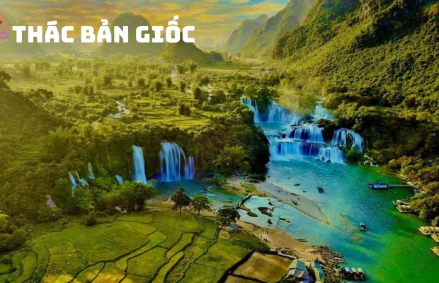 Thác bản Giốc địa điểm du lịch miền Bắc hấp dẫn du khách bởi vẻ đẹp thuần khiết nhất. 